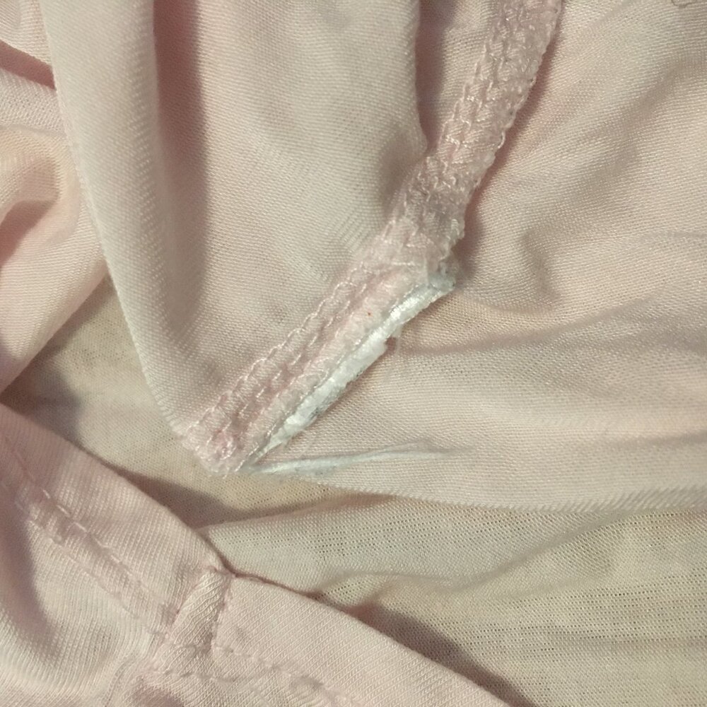 GAP Body Pastel Pink Christmas Lights Graphic Long Sleeve V-Neck Top Small - Picture 9 of 14